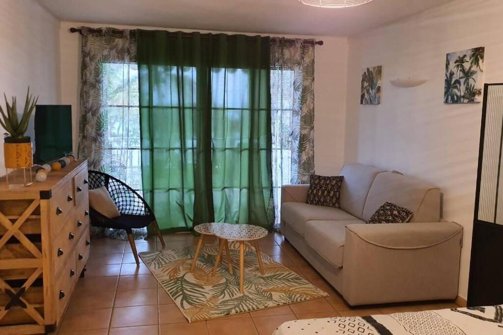 Studio Cosy, Vue Sur Mer Villages Vacances Sainte Anne Cheques Vacances Acceptes Luaran gambar