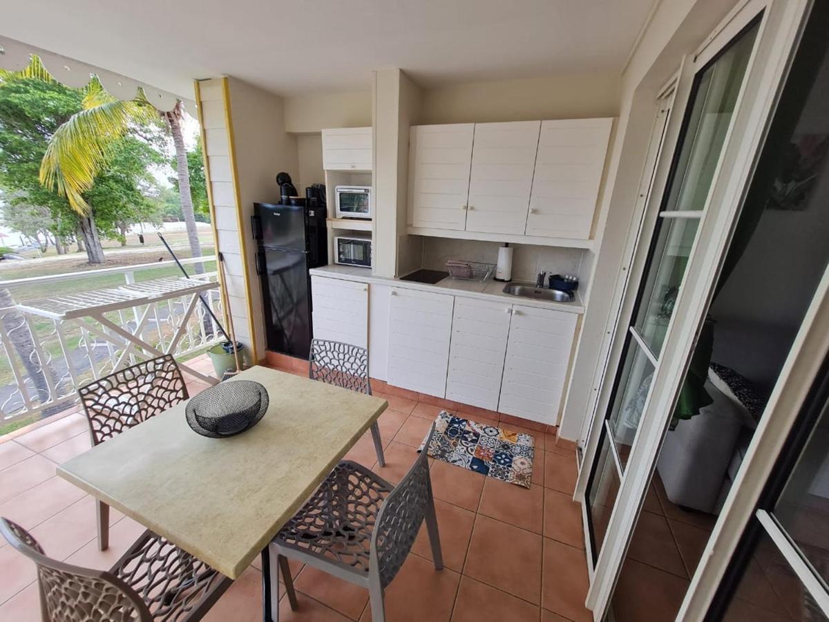 Studio Cosy, Vue Sur Mer Villages Vacances Sainte Anne Cheques Vacances Acceptes Luaran gambar